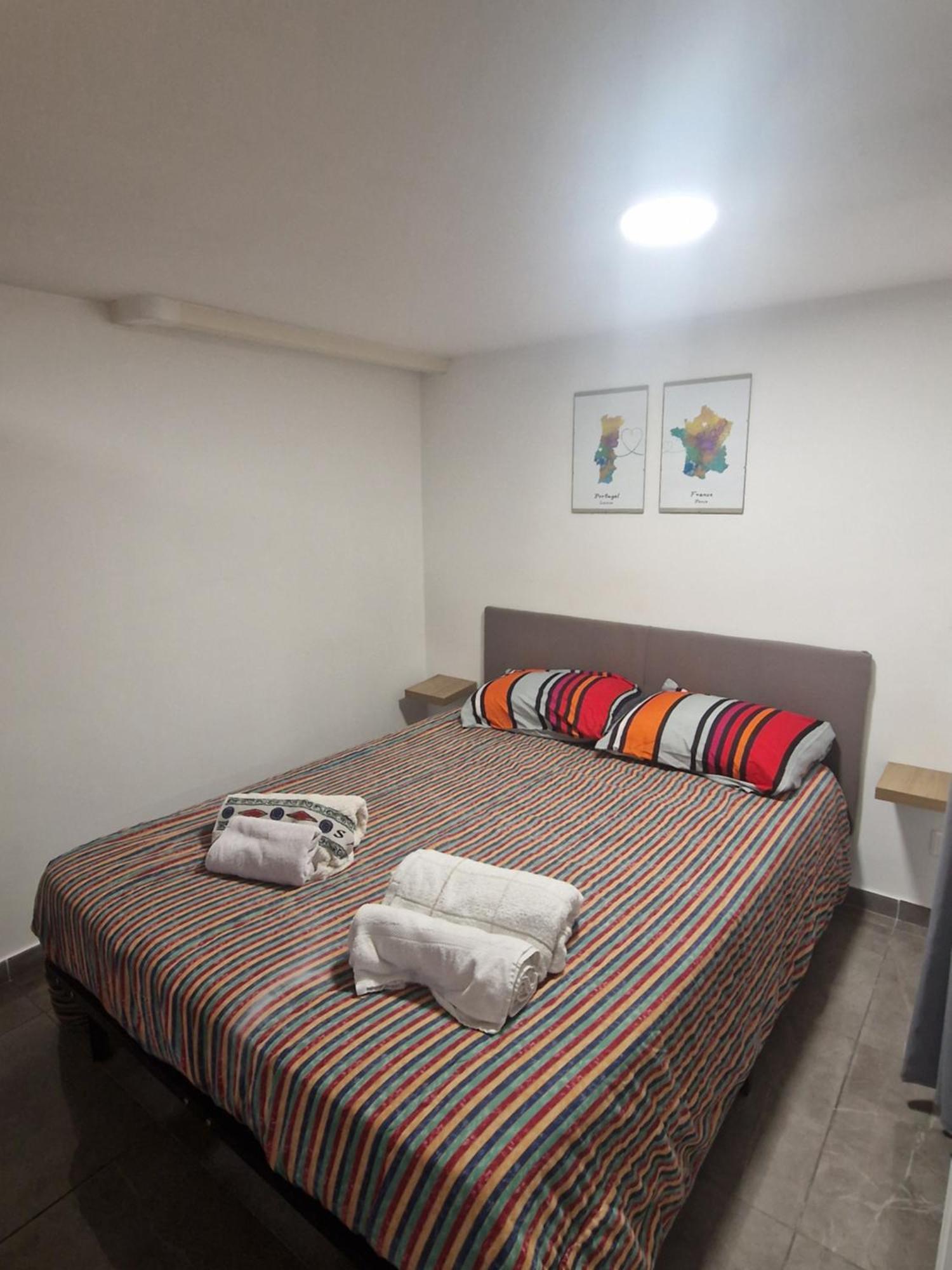 L'Auberge De Sucy - Studio Climatise Екстер'єр фото